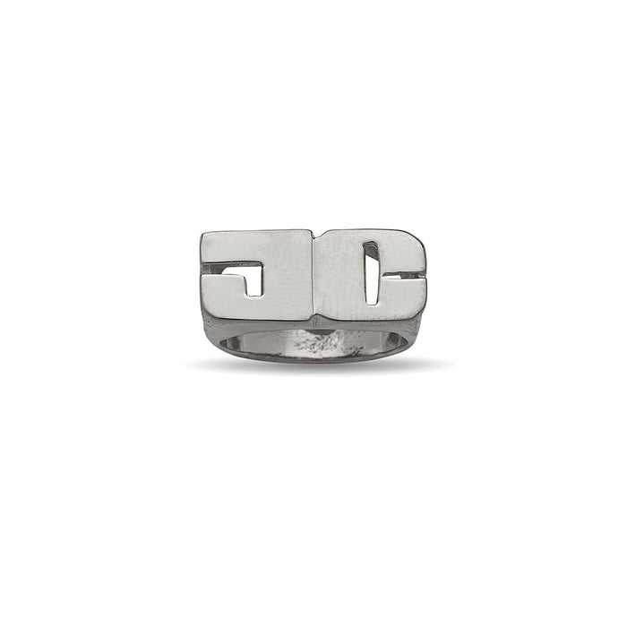 Initial. 925 Sterling Silver Ring for Junior. The approximate weight is 6gr.